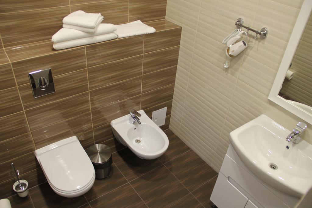 Lebediny Guest House Brest Ngoại thất bức ảnh