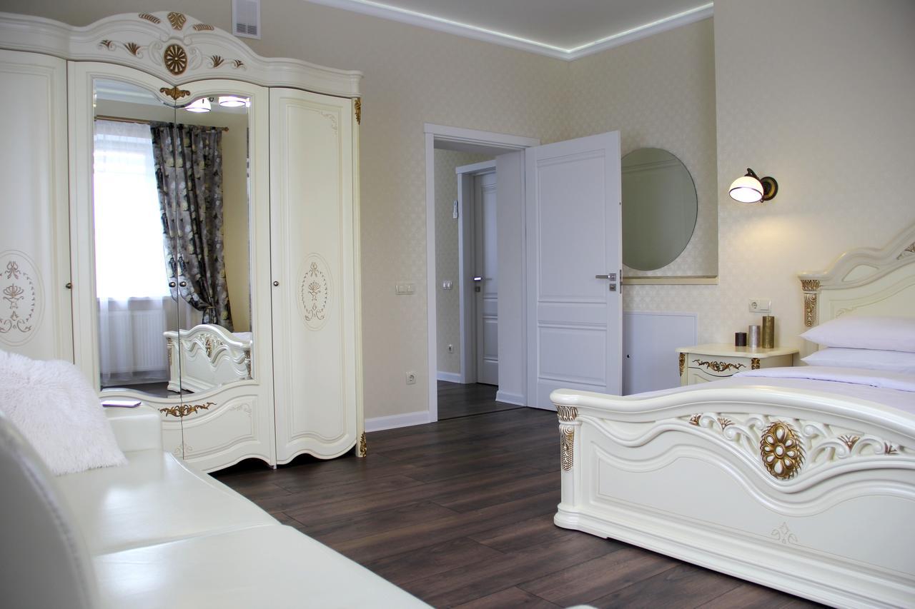 Lebediny Guest House Brest Ngoại thất bức ảnh
