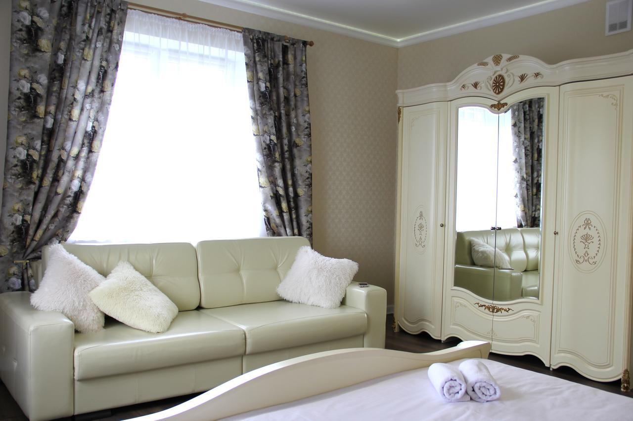 Lebediny Guest House Brest Ngoại thất bức ảnh