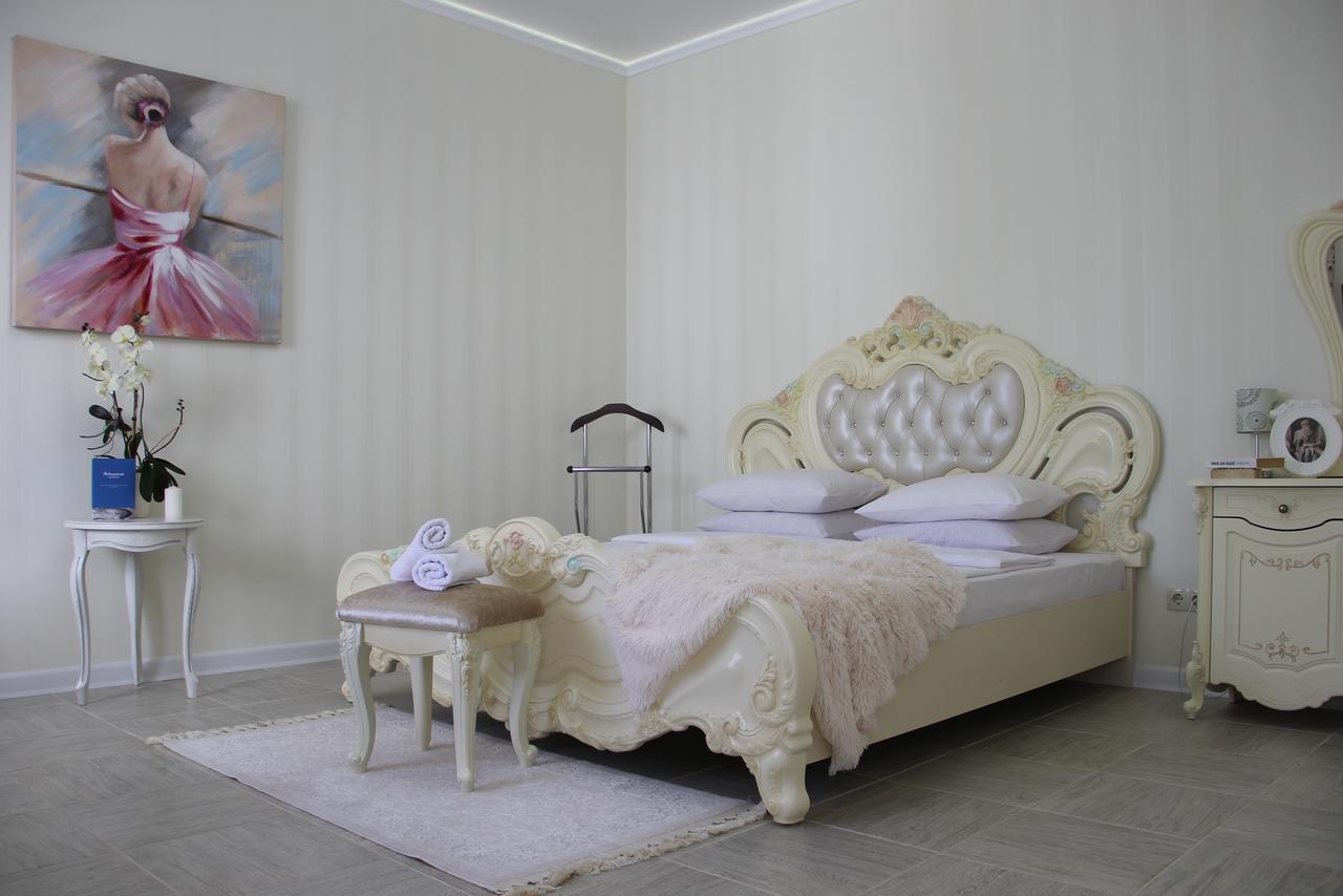 Lebediny Guest House Brest Ngoại thất bức ảnh